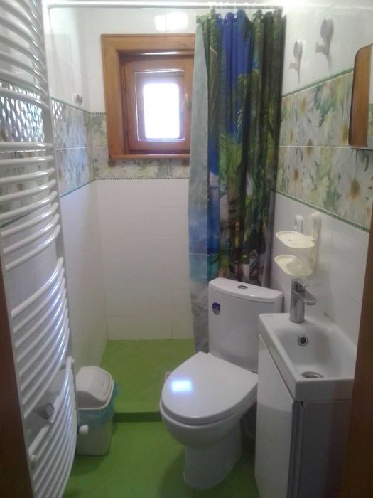 Здається кімната на 2-3 осіб у м.Берегово, можна без підселення