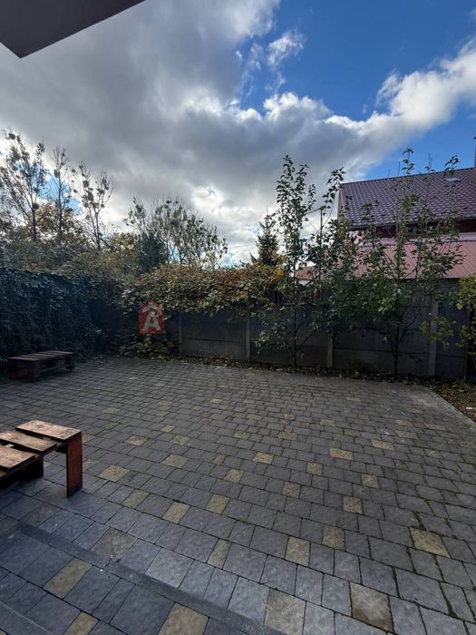 Продаж будинку в селі Конопниця