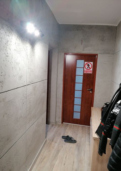 Beton tynk, imitacja płyt.