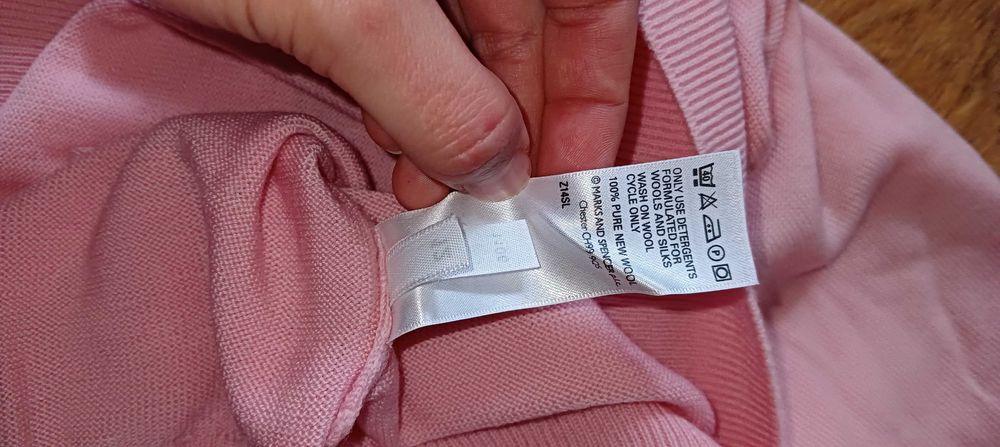 Nowy różowy sweter wełniany wełna 100% pure new wool