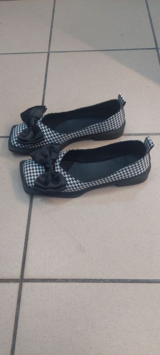 Półbuty z kokardką