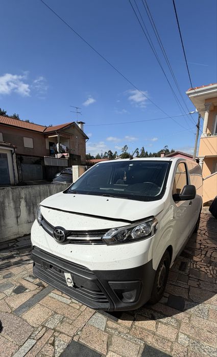 Toyota proace D4D longa 1.5D  furgao  pequeno toque  c/iva