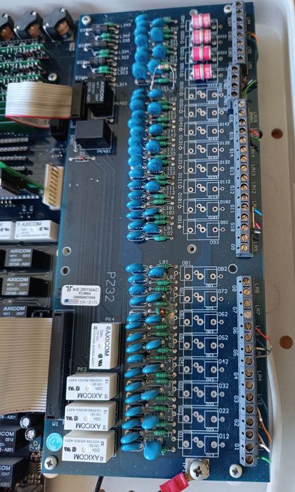 Mikrotel CA 32 Centrala Telefoniczna, instrukcja.