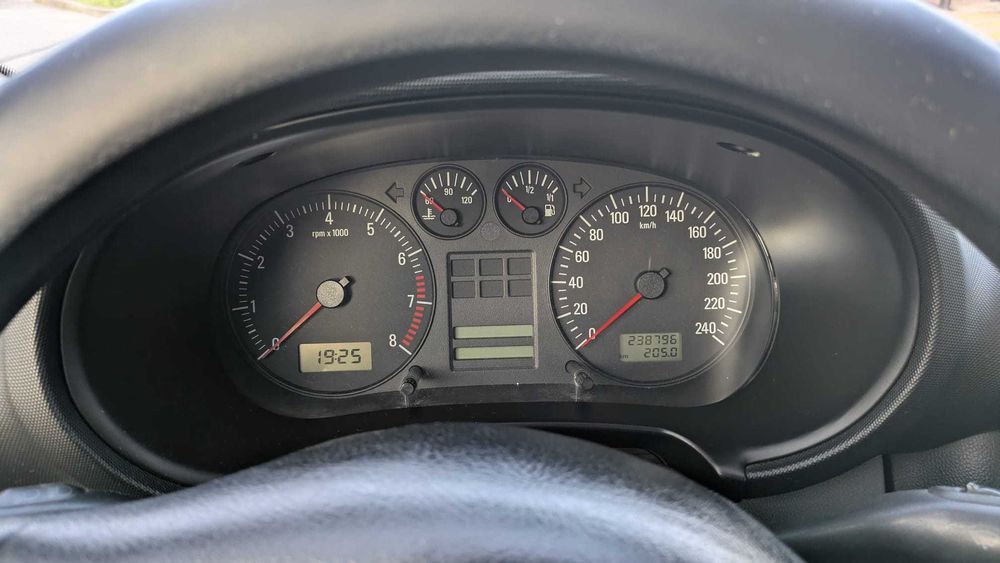 SEAT Toledo 1.6 SR