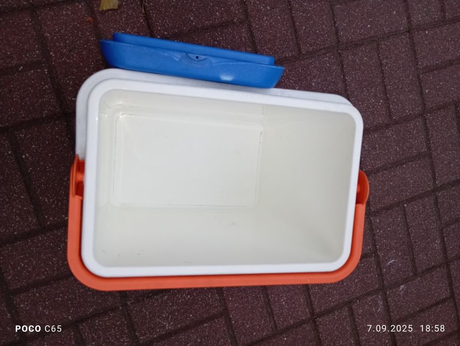 Chłodziarka turystyczna na wklady