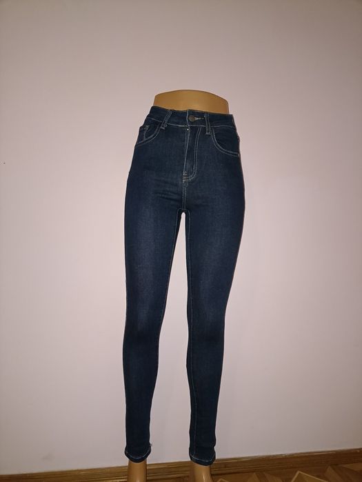 Джинс нові молодіжні, розмір 26,  темно- сині звужені, виробник хороши