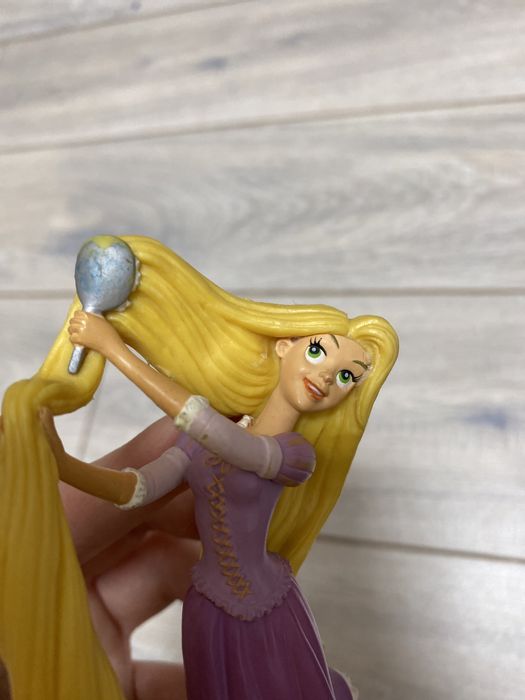 Статуетка Рапунцель