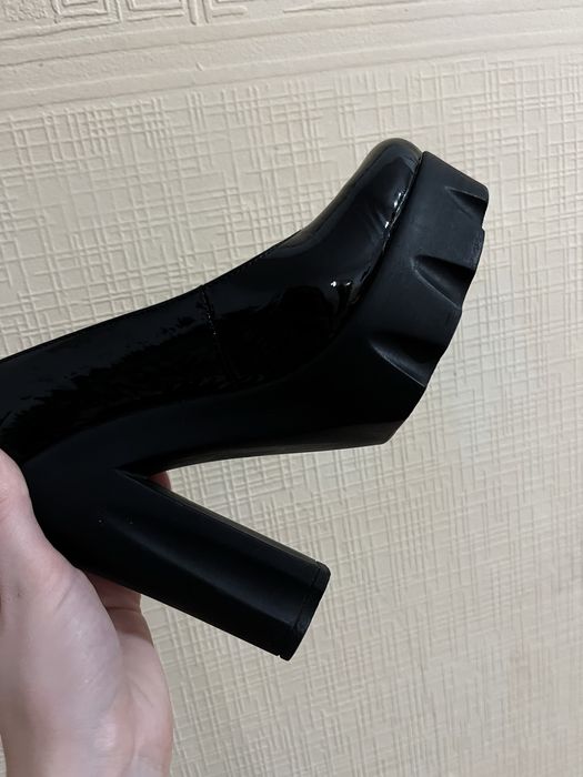 Туфли женские лаковые