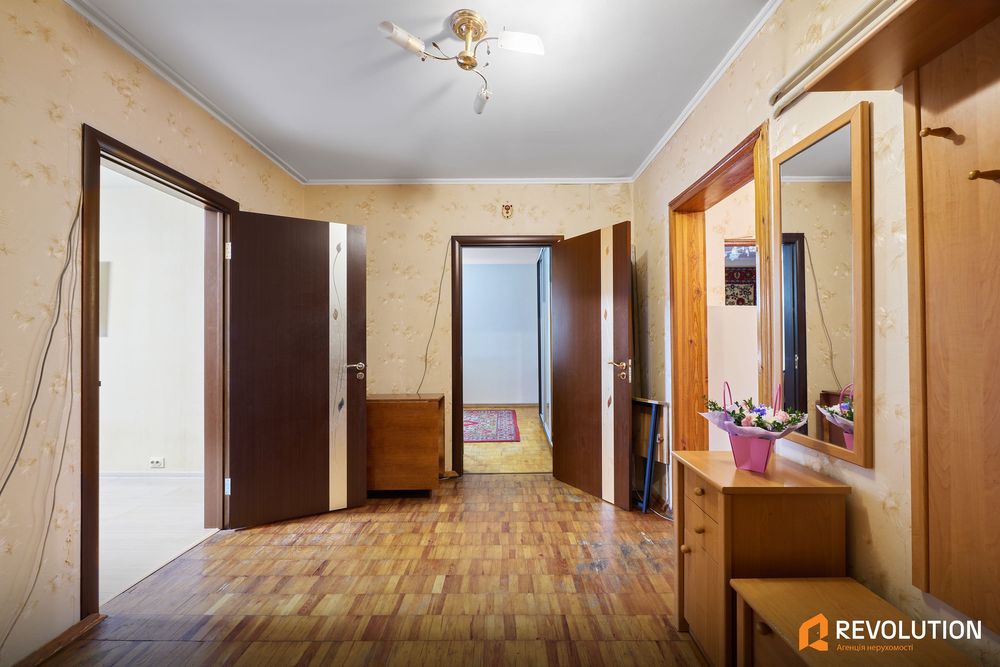 Без %; 3кімнати пр-т Червоної калини 22, державні програми, з ремонтом