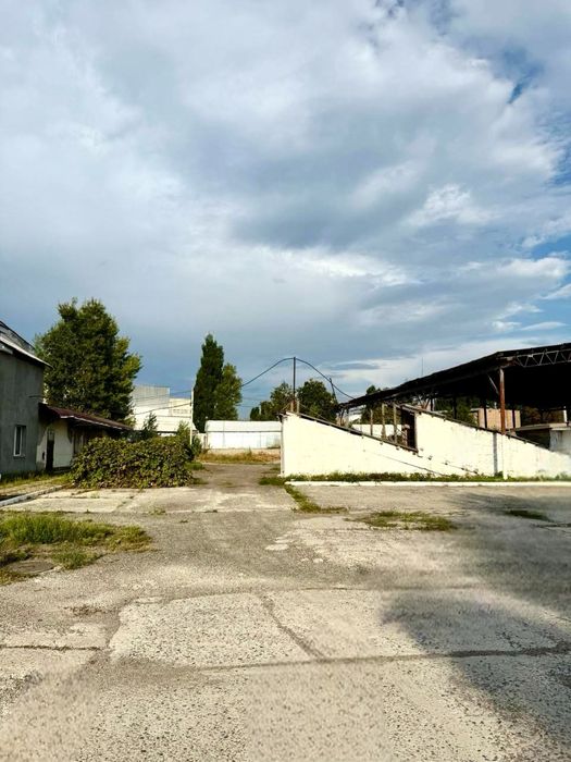 Продається промислова база в рні вул. Залізняка