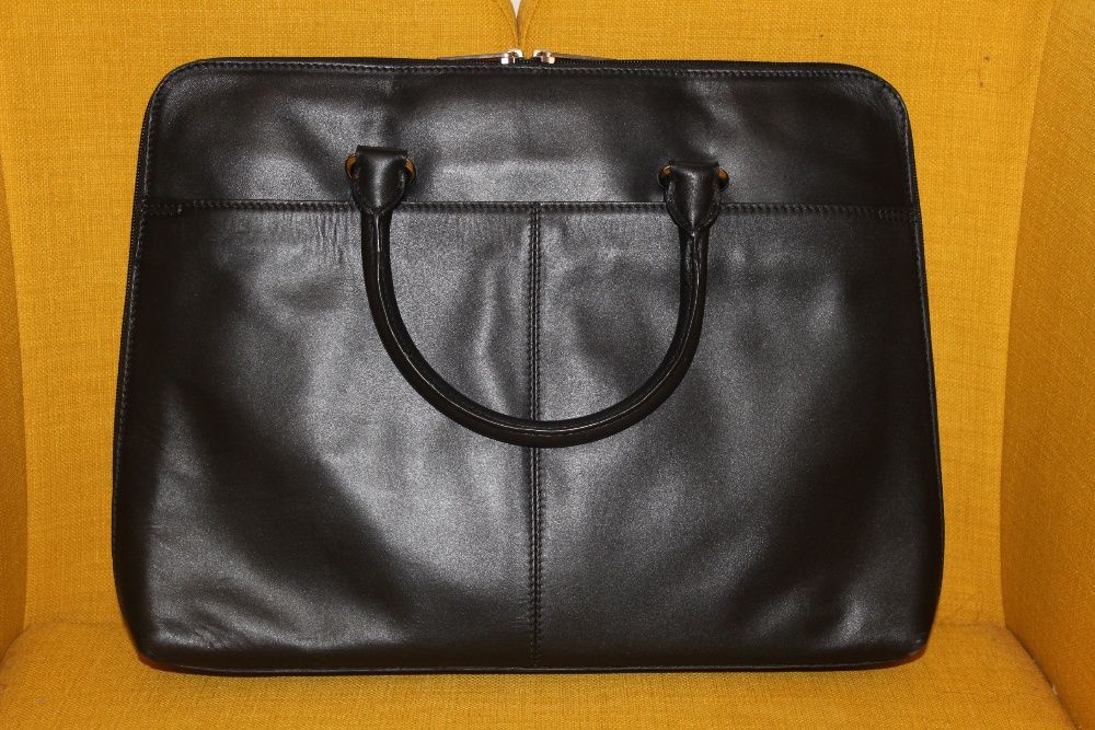 Mala de portátil em pele