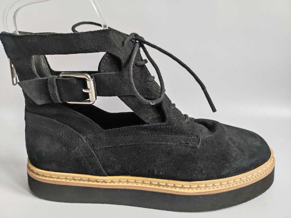 - Topshop - Markowe botki, sandały r. 37