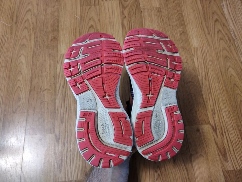 Кроссовки Brooks Adrenaline GTS 22