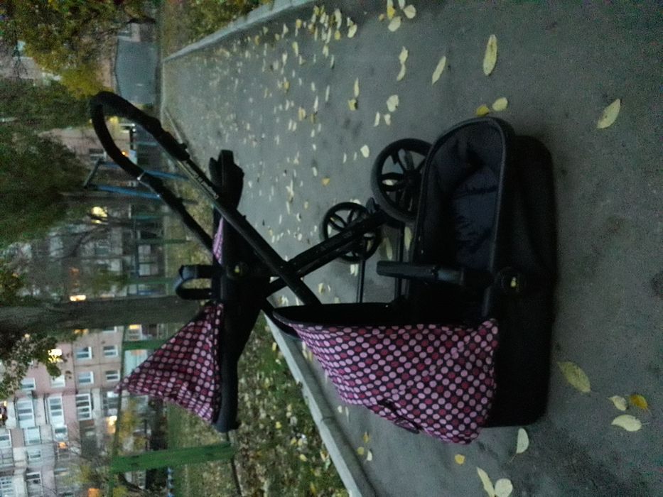 Каляска дитяча 2 в 1 в гарному стані