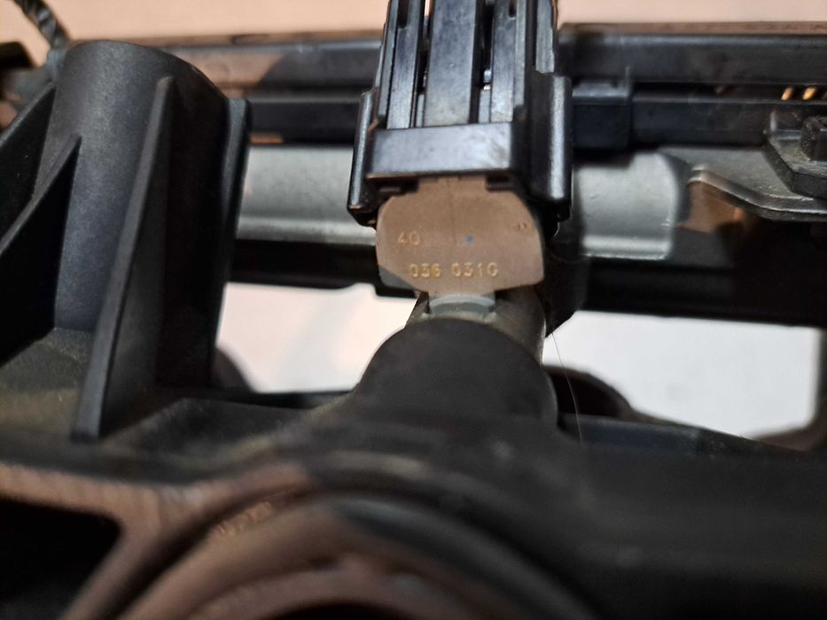 Kolektor ssący wtryski Volkswagen Golf IV 1.4 BCA