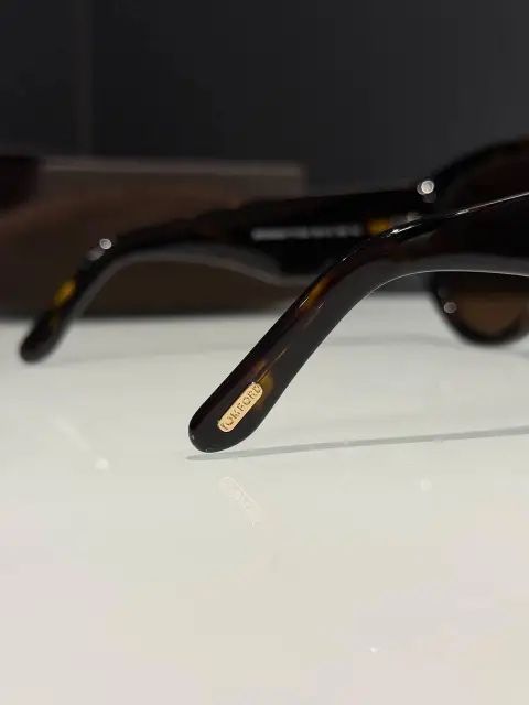 Сонцезахисні окуляри Tom Ford