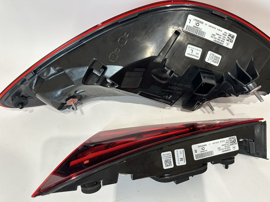 Mercedes C A206 фонарі задні фонарь стоп ліхтар оптика задня наявність