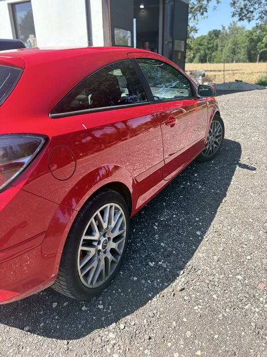 opel astra GTC 2008r