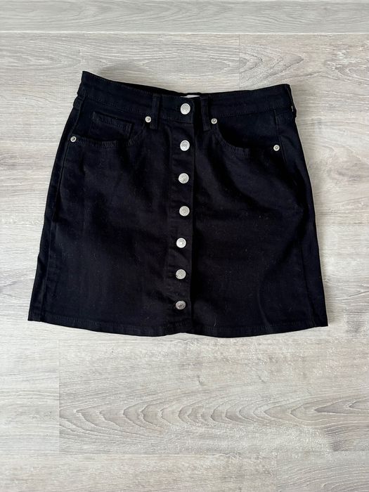 Спідниця на ґудзиках