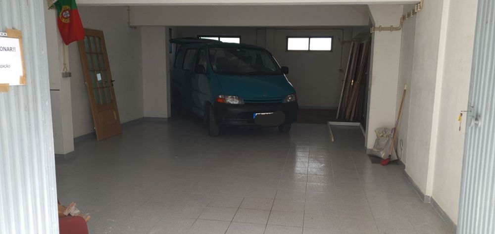 Armazém / Garagem