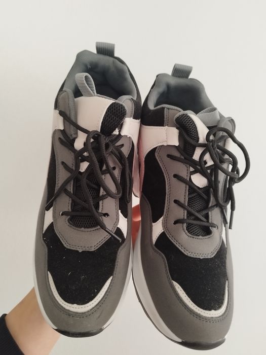 Buty sportowe damskie sneakersy