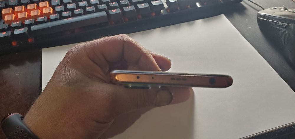 Продам Redmi Note 10pro 6/64