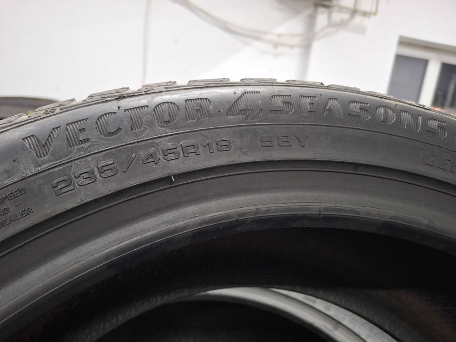 235/45r18 Goodyear 4seasons 4szt
