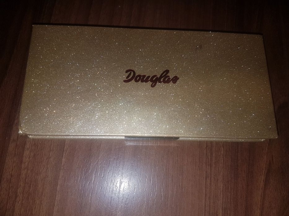 Paleta cieni Douglas