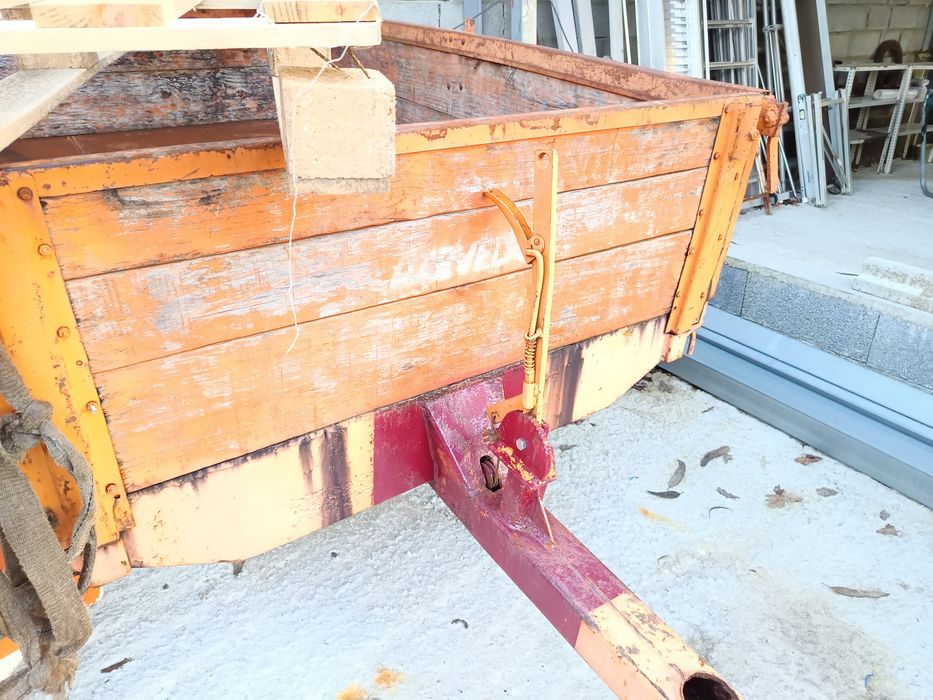 Trator Kubota l175 com reboque e documentos