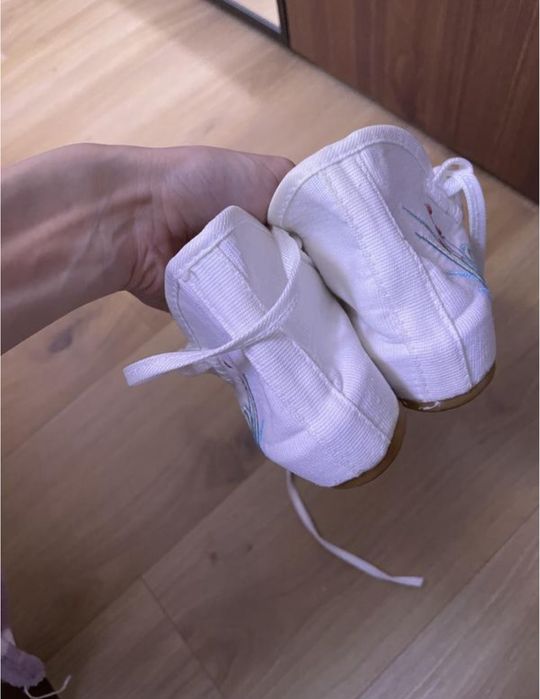 Балетки туфлі білі