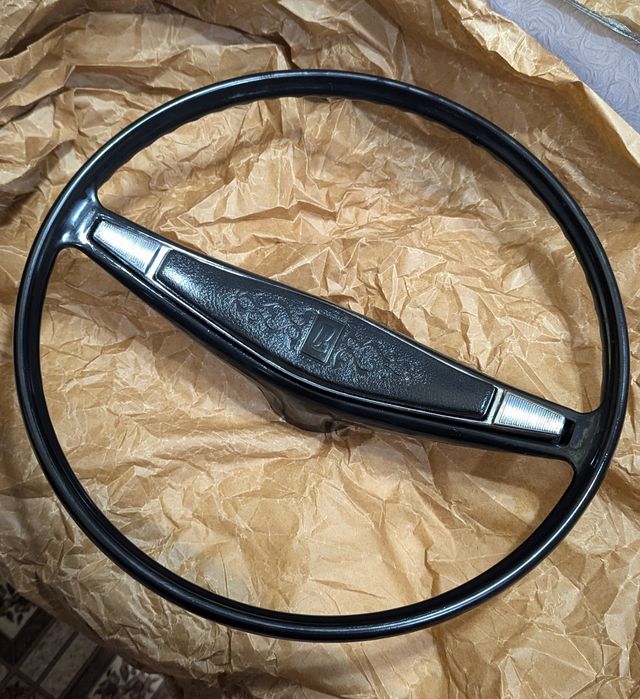 Руль ваз 2103-2106. 2121 СССР оригинал 1980-1985 года