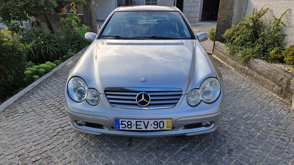 Mercedes-Benz C220 CDI Coupé Evolution