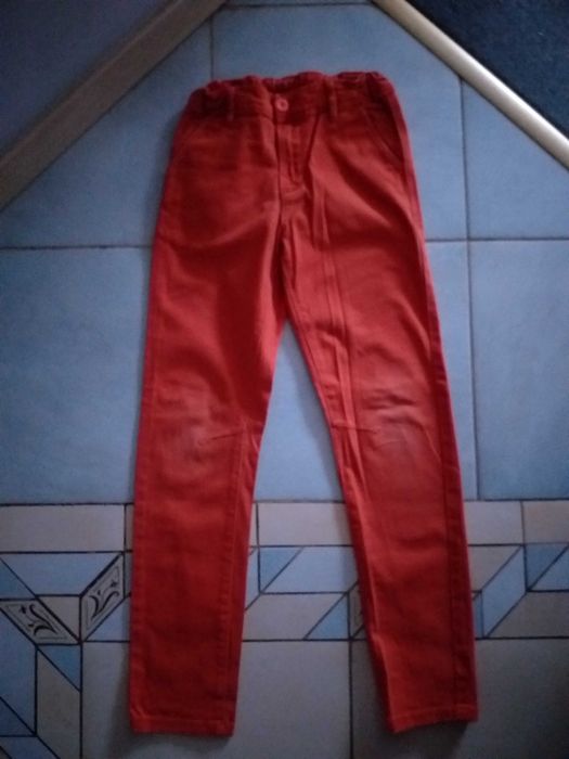 Spodnie dżinsowe, dresowe, polarowe, bawełniane rozm.146 cm. 5 szt.