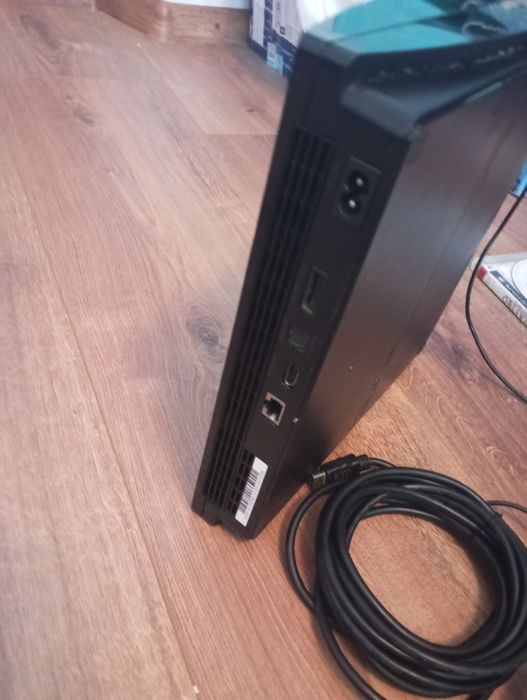 Sony PlayStation 3 500 GB в хорошем состоянии