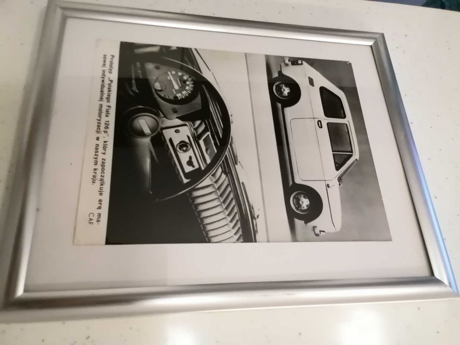 FIAT 126P - zdjęcie z okresu PRL u oryginał