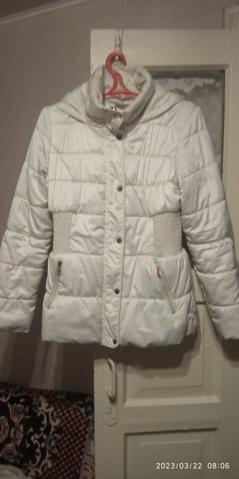 Курточки весняна