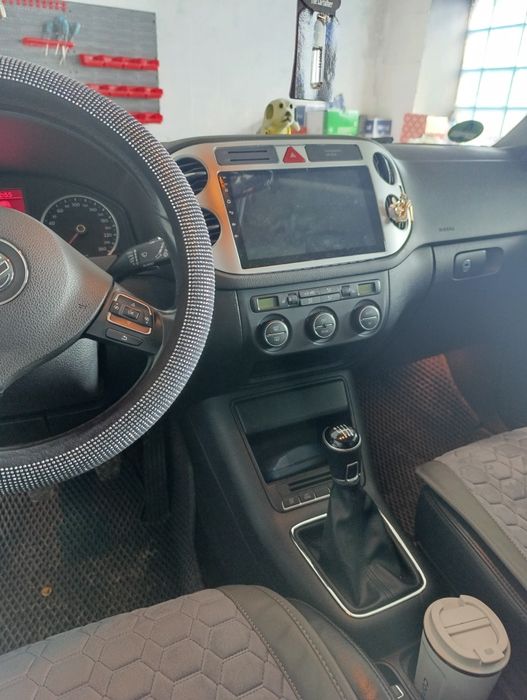 Продам автомобиль WW Тигуан R-lai