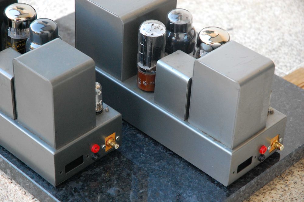 QUAD II: Amplificadores a válvulas - monoblocos