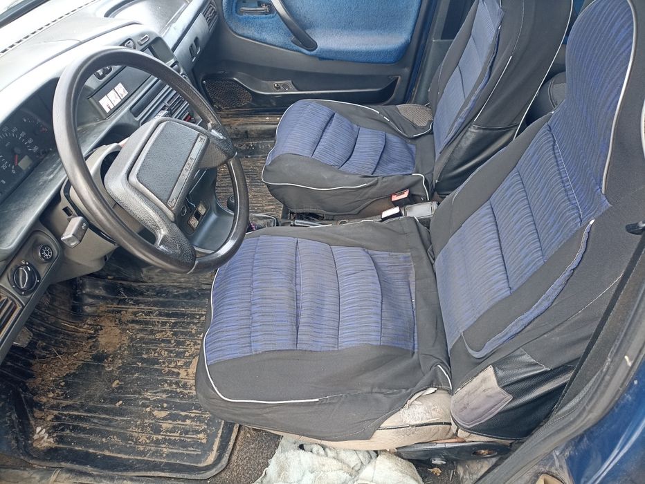 Автомобіль Ваз  21099