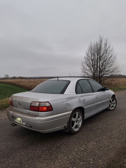 Опель Омега б. 2000р