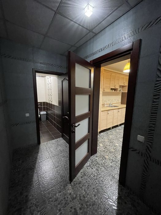 Продаж Комерційного приміщення з ремонтом, басейном. Центральний парк