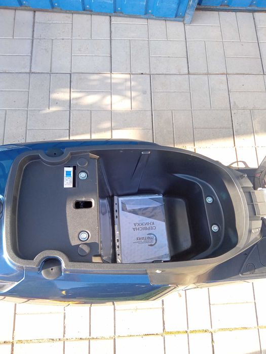 Електроскутер Aima m4