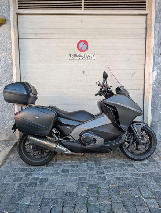 Honda Integra 700cc