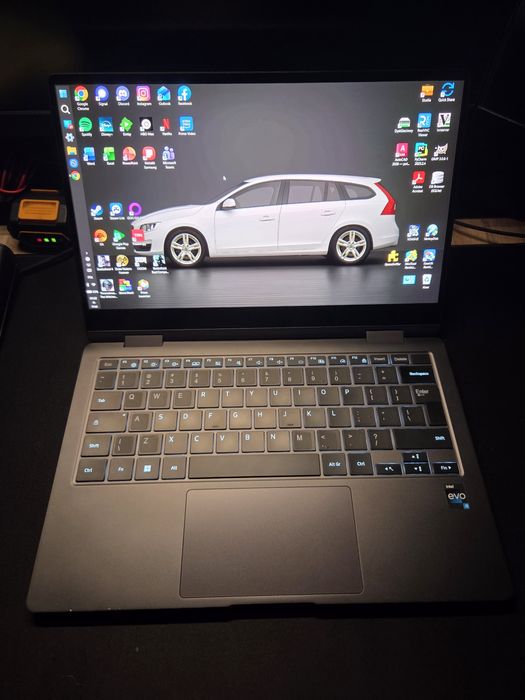 Samsung Galaxy book 3 360 13cali OLED i5-1340P 16GB RAM 1TB