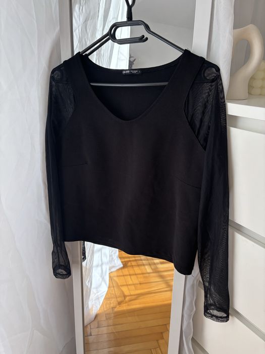 Czarna elegancka bluzka siateczkowe rękawy dekolt w serek L 40