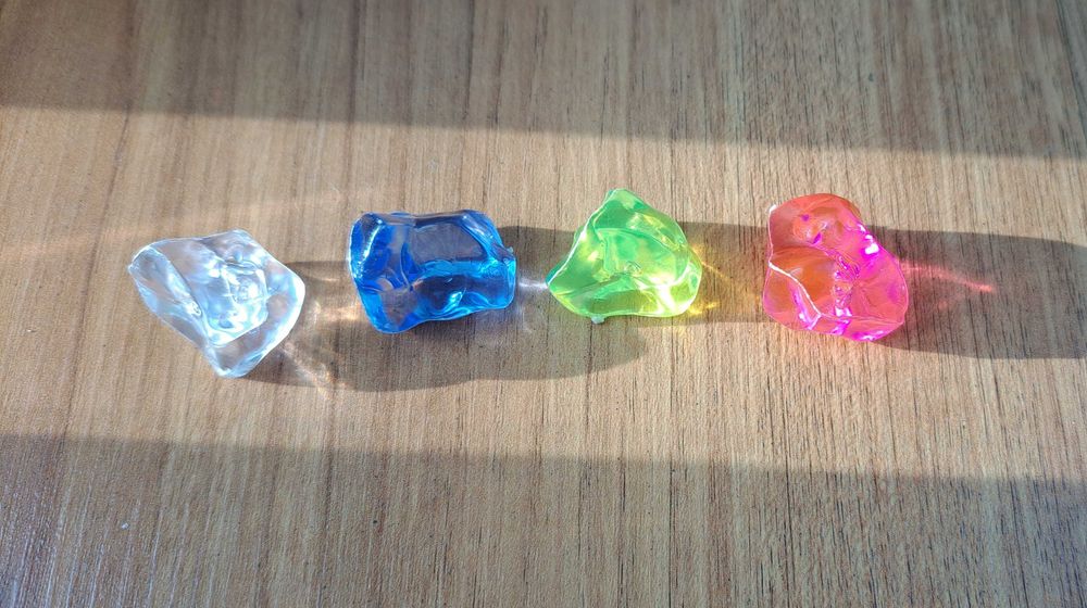 Kamyki ozdobne plastikowe
