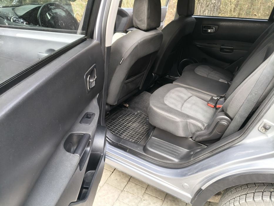 Продам Nissan QashQai+2,7місць.Рідна фарба!