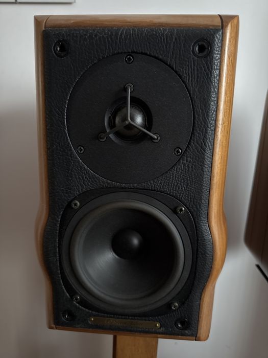 Kolumny Sonus Faber Minima Amator ze standami