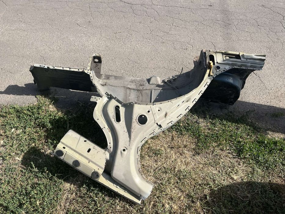 Продам лонжерон Skoda tour
