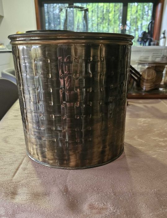 Vaso cachepot em latão